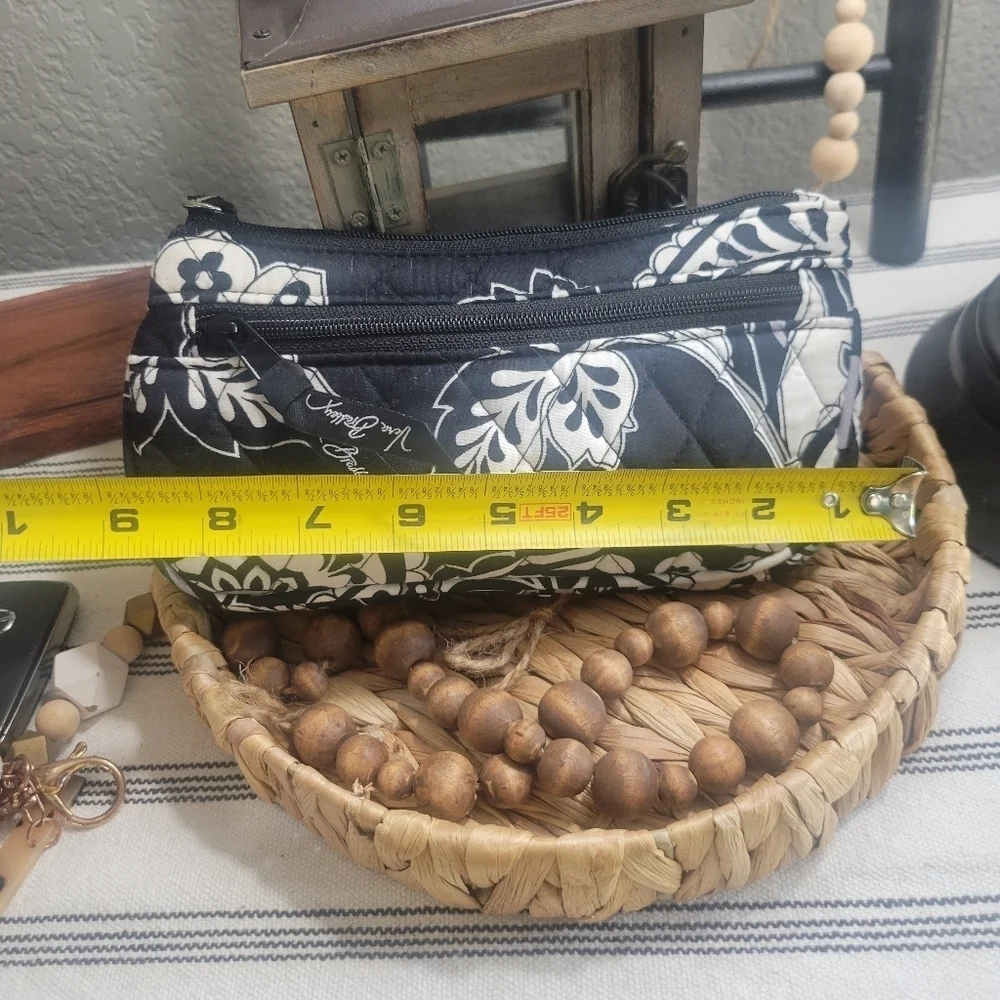 Vera Bradley wristlet NWOT - Picture 9 of 10